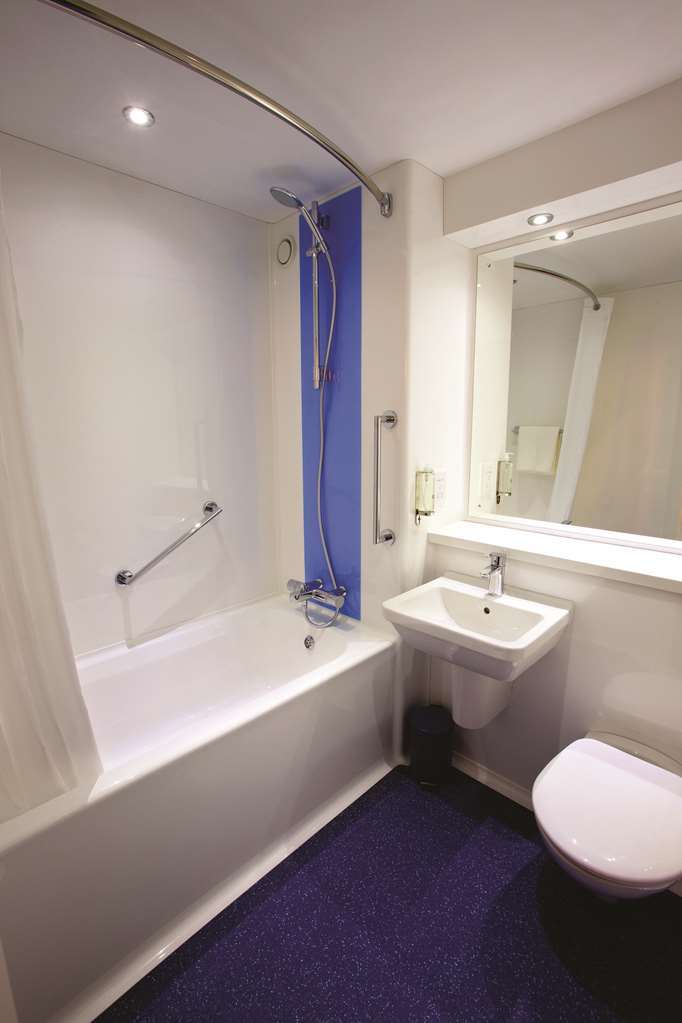Travelodge Harlow Chambre photo